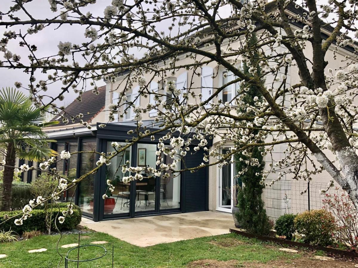 Les Suites Champenoises Tinqueux Esterno foto